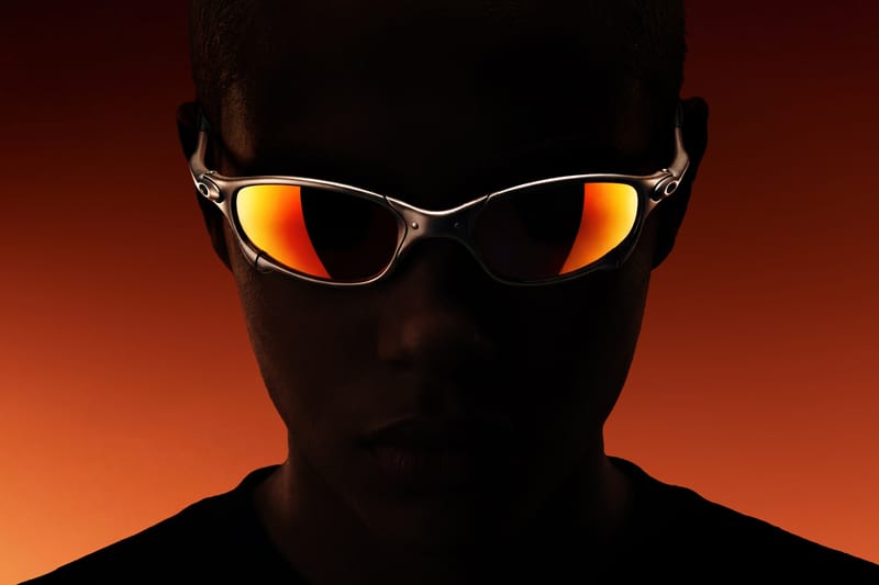 Travis Scott Revives an Icon of the Oakley Archives: The MUZM X-Metal Juliet Prototype